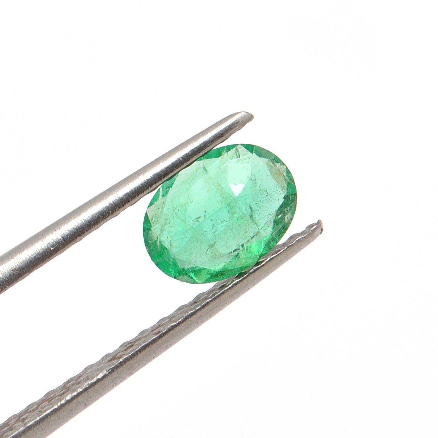 SAR Gems Natural Zambian Emerald 0.90 Carat Oval 8x6mm