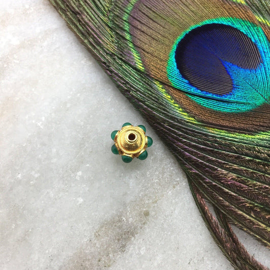 18 Karat Gold Emerald Flower Spacer Beads