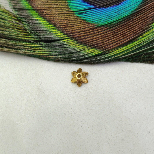 18 Carat Yellow Gold-Plated Flower Bead Cap Findings 7x3mm