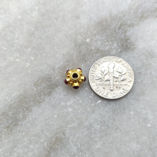 18 Karat Gold Wheel Spacer Beads with Ruby - view 3