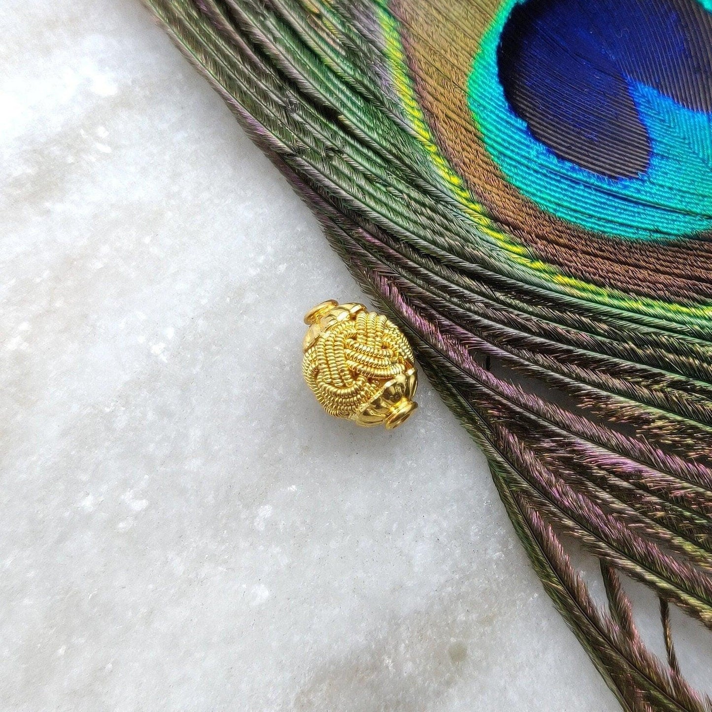 18K Yellow Gold Knotted Oval Gold Spacer Bead Components 12x8.5mm