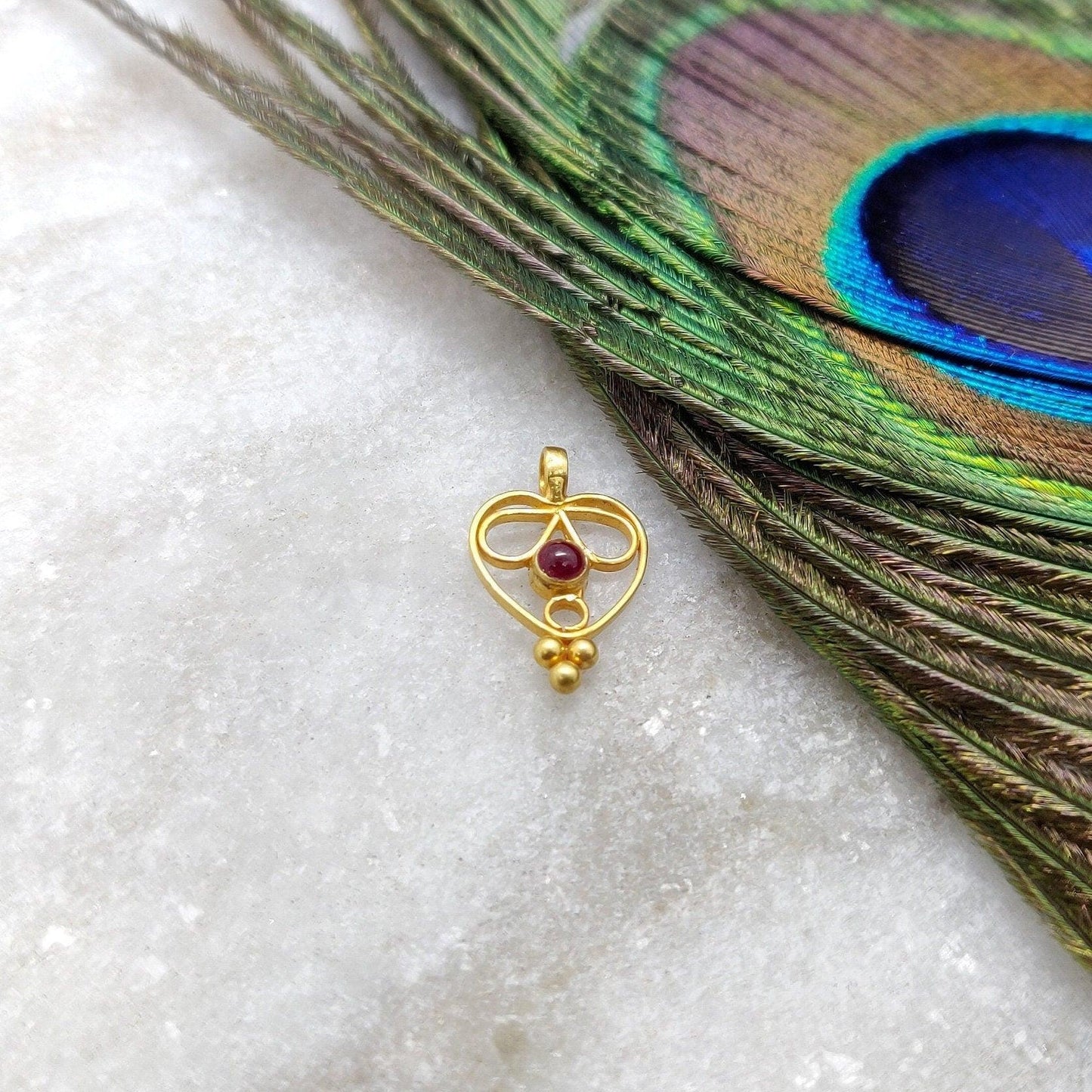 Stylish 18K Gold Heart Shape Charm 15mm