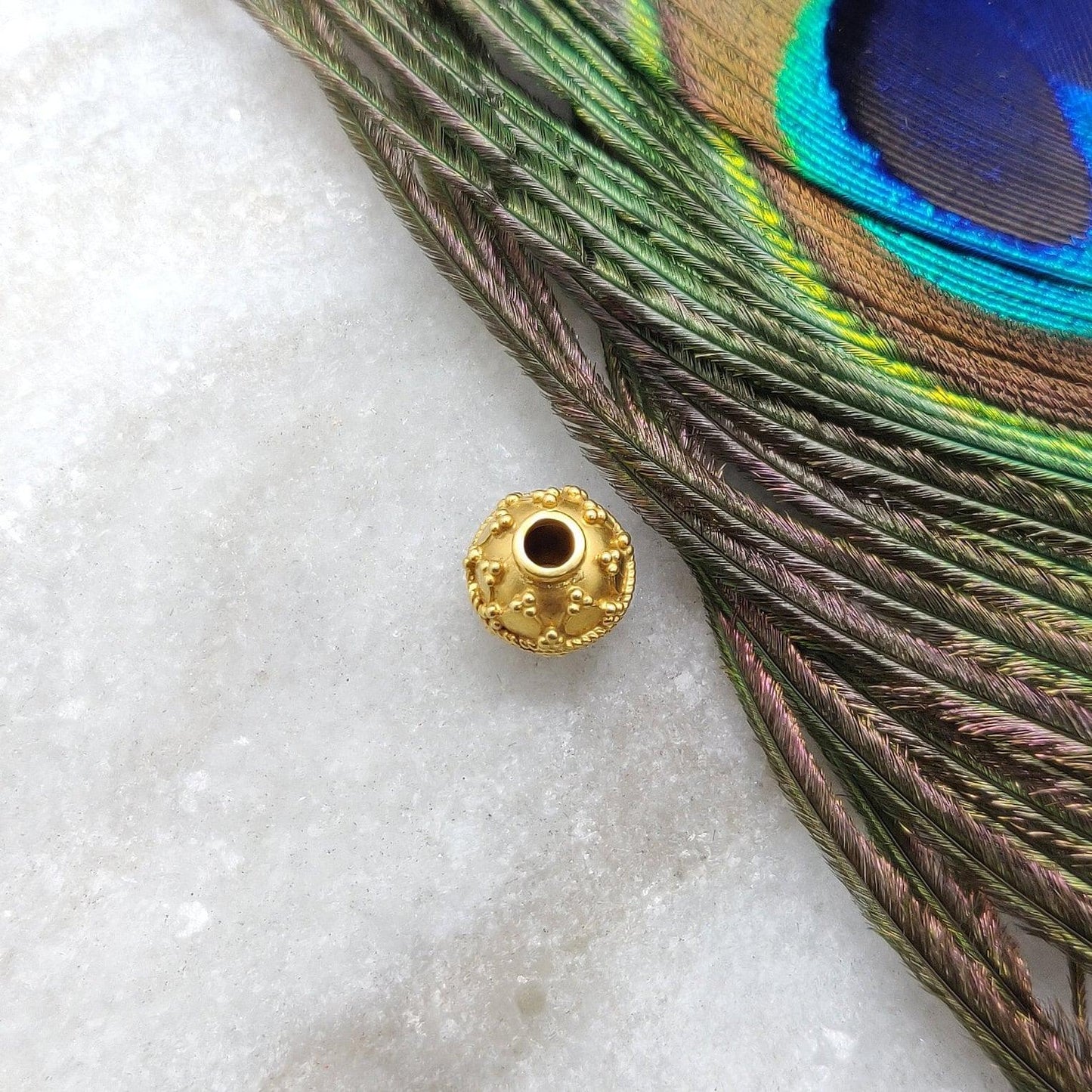 18 Karat Solid Yellow Gold Round Ball Gold Spacer Bead Components 8mm