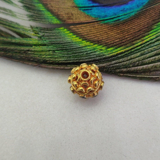 18 Karat Gold Stone Studded Oval Spacer Beads 15x11mm - view 3