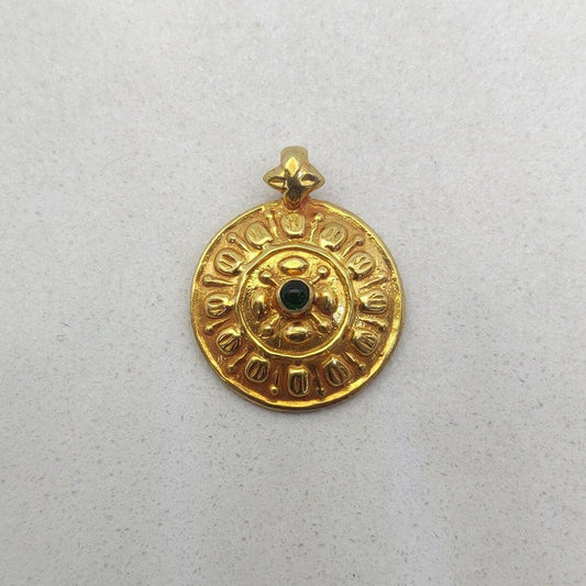 18K Solid Gold Emerald Vintage Pendant - view 3