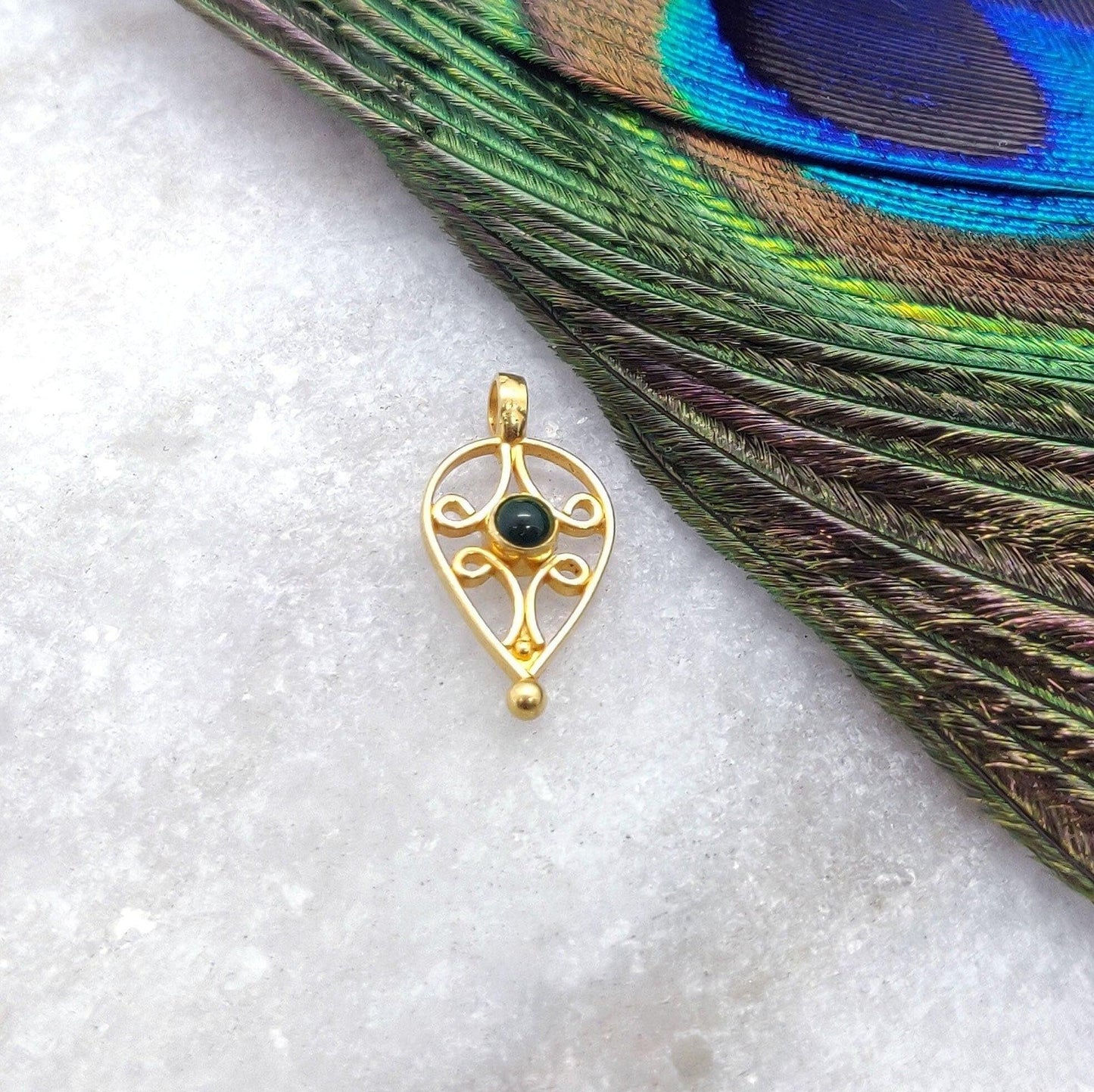 Elegant 18K Gold Stone Charm Finding Supplies