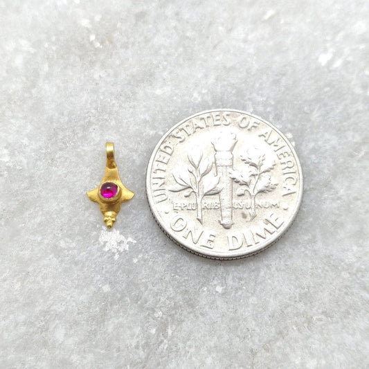 18k Gold 10mm Fancy Charm Pendant - Sar Gems