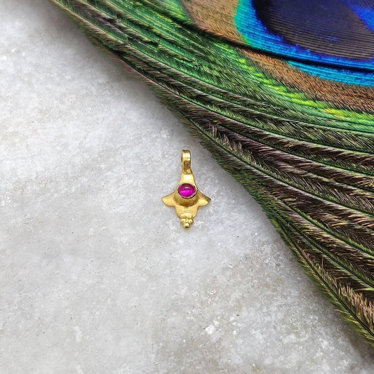 18k Gold 10mm Fancy Charm Pendant - Sar Gems