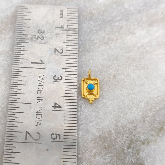 18k Yellow Gold Charm Pendant Studded With Stone - view 3