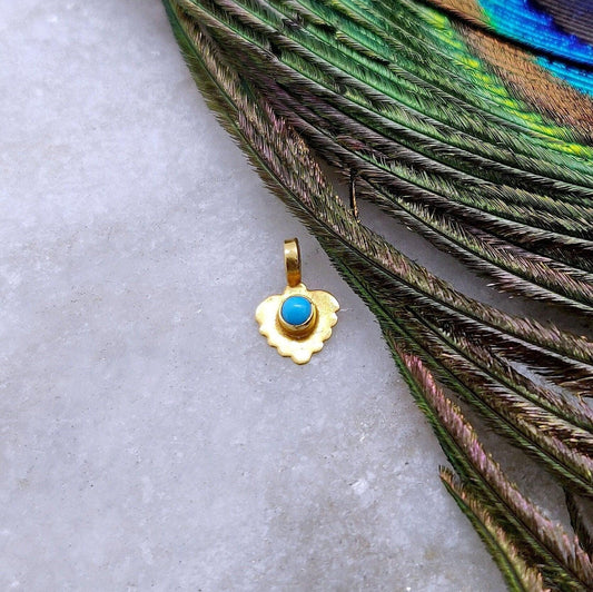 Chic 18K Gold Charm Stone Jewelry Supplier