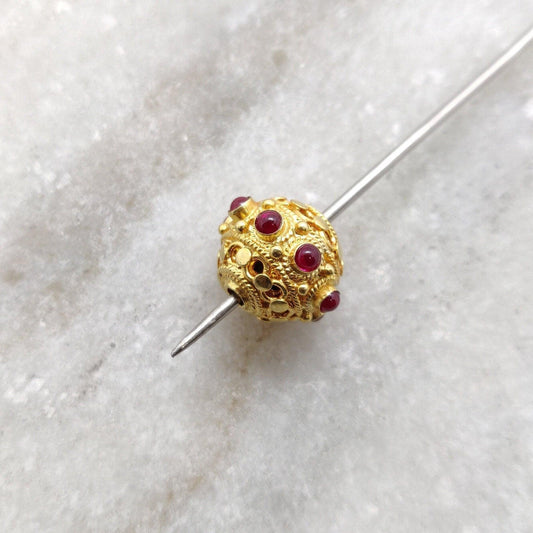 13X10MM 18 Carat Gold Ruby Round Spacer Beads Finding