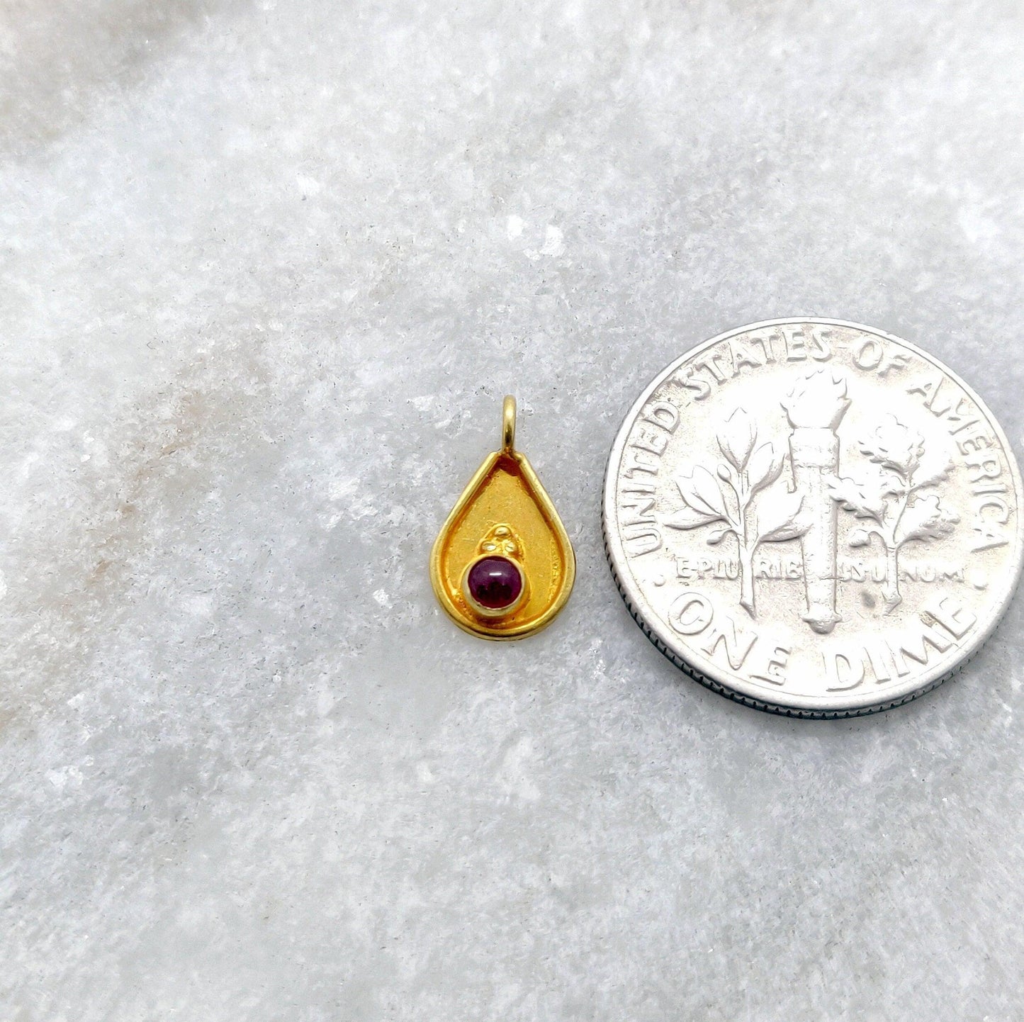 18K Solid Yellow Gold Teardrop Charm Pendant 6x10mm - Sar Gems