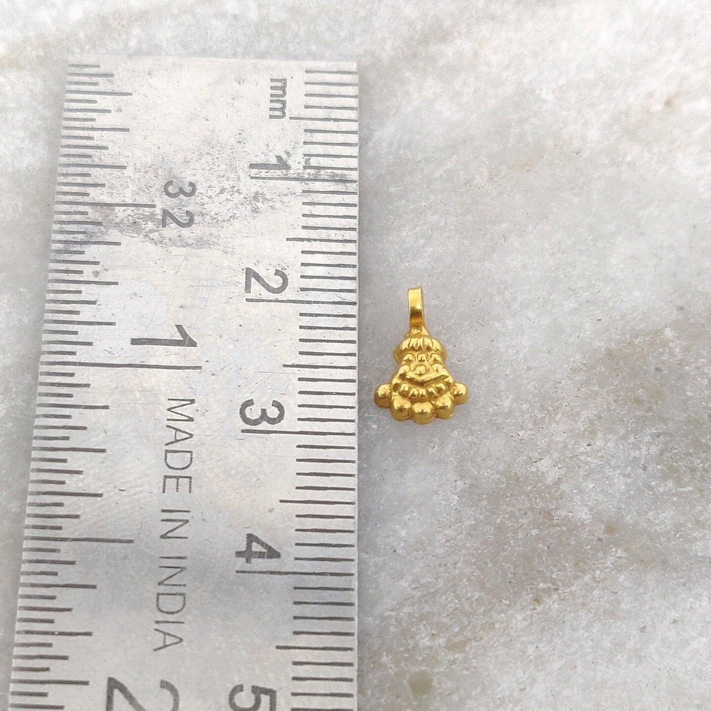 18k Solid Yellow Gold Antique Bail Charm Pendant 9x6mm - Sar Gems