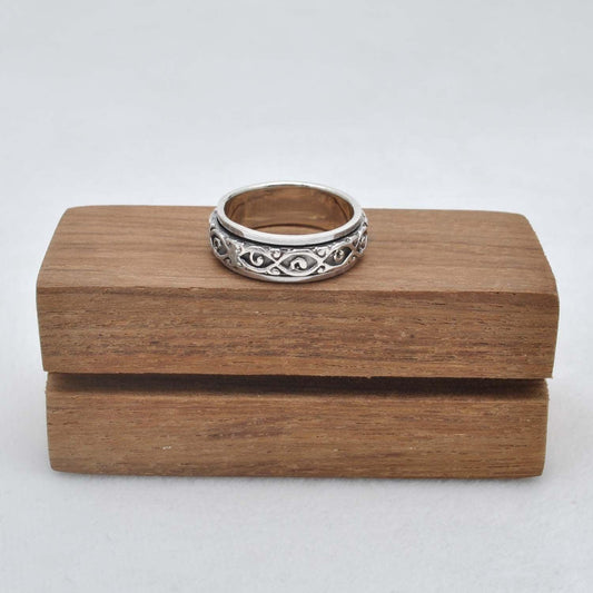 925 Silver Spinner Meditation Thumb Ring Size 9 - SAR Gems