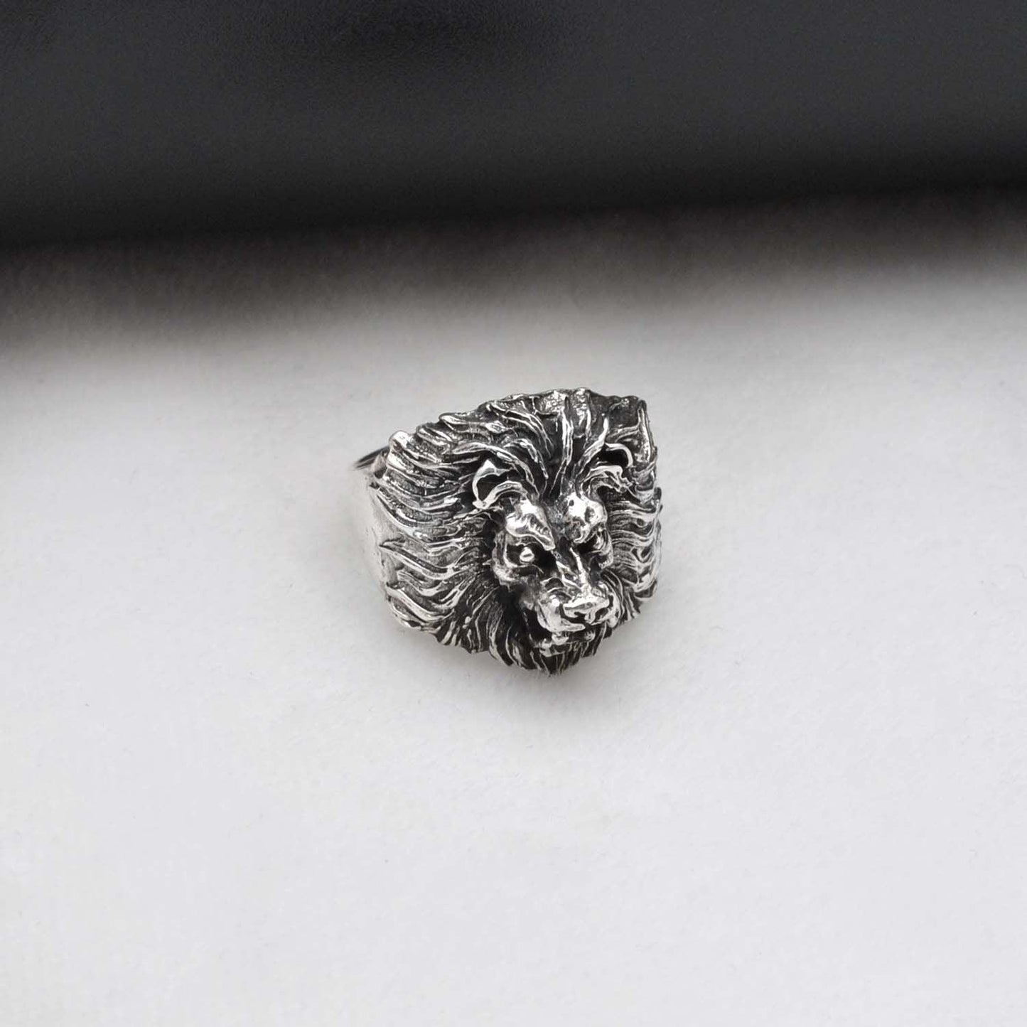 Roaring Lion Silver Ring Size 10 - SAR Gems