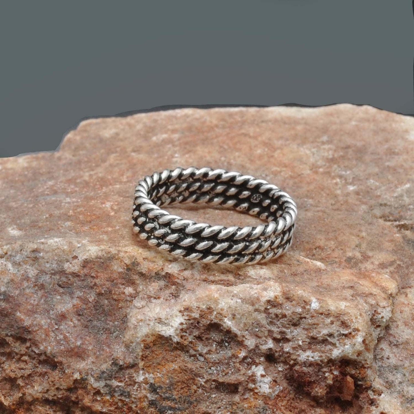 925 Sterling Silver Twisted Rope Ring Size 9 - SAR Gems
