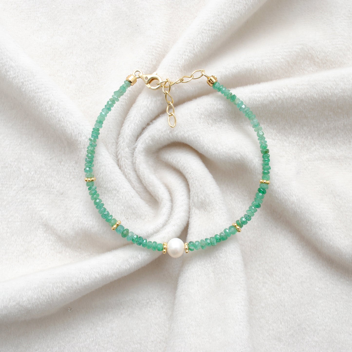 Natural 3mm Emerald & 6mmFreshwater Pearl Beaded 8" Bracelet