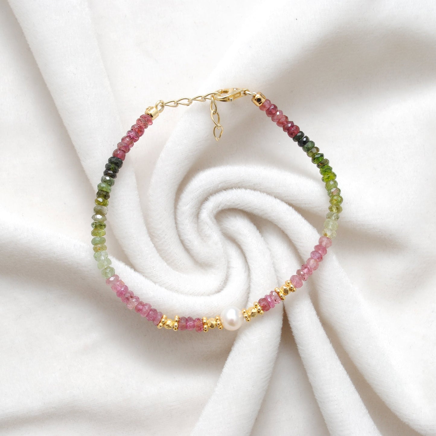Pearl Bracelet With Tourmaline