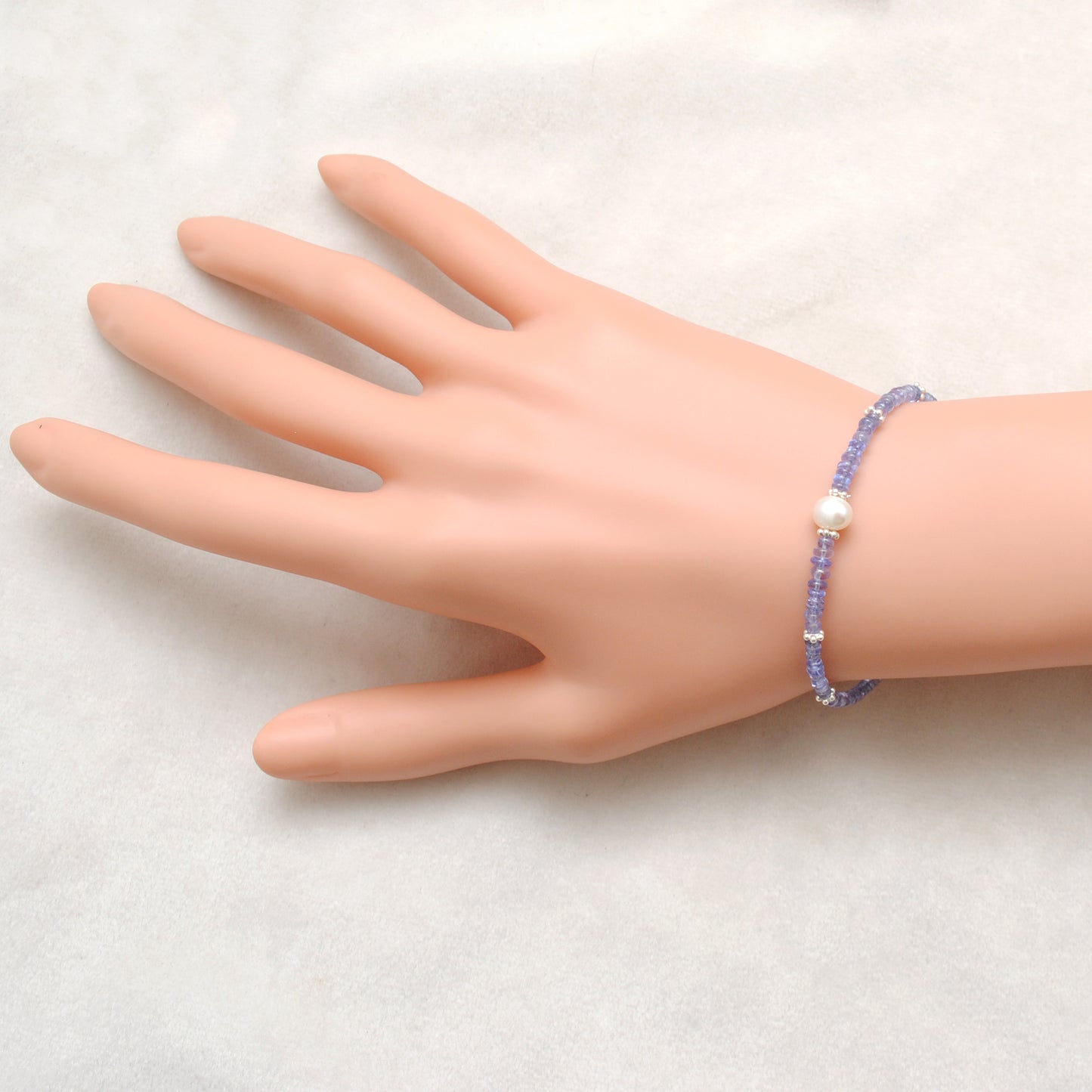 Handmade 8" Natural Tanzanite & Pearl Silver Bracelet