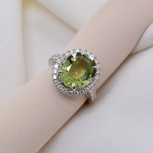 18k Gold Stunning Tourmaline and Diamond Ring