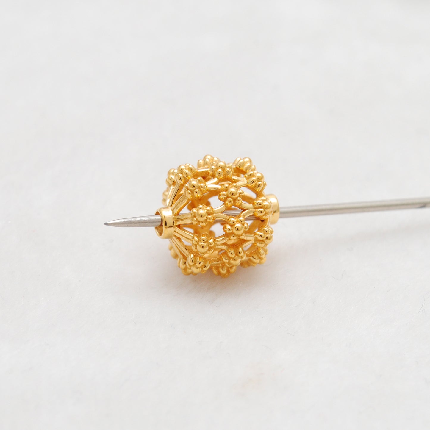 18 Karat Gold Antique Floral Spacer Beads 12mm