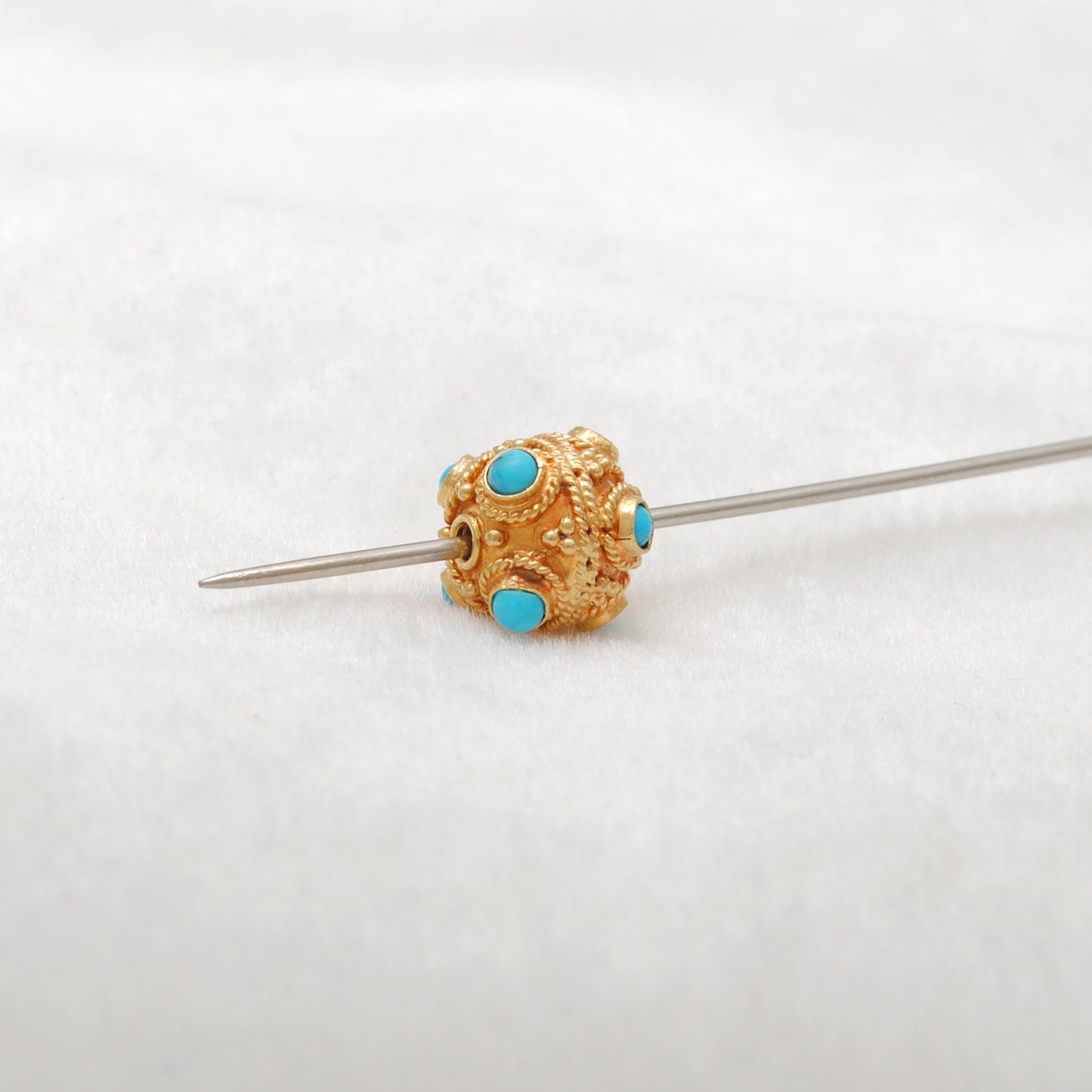 18 Carat Gold Turquoise Filigree Spacer Ball Beads