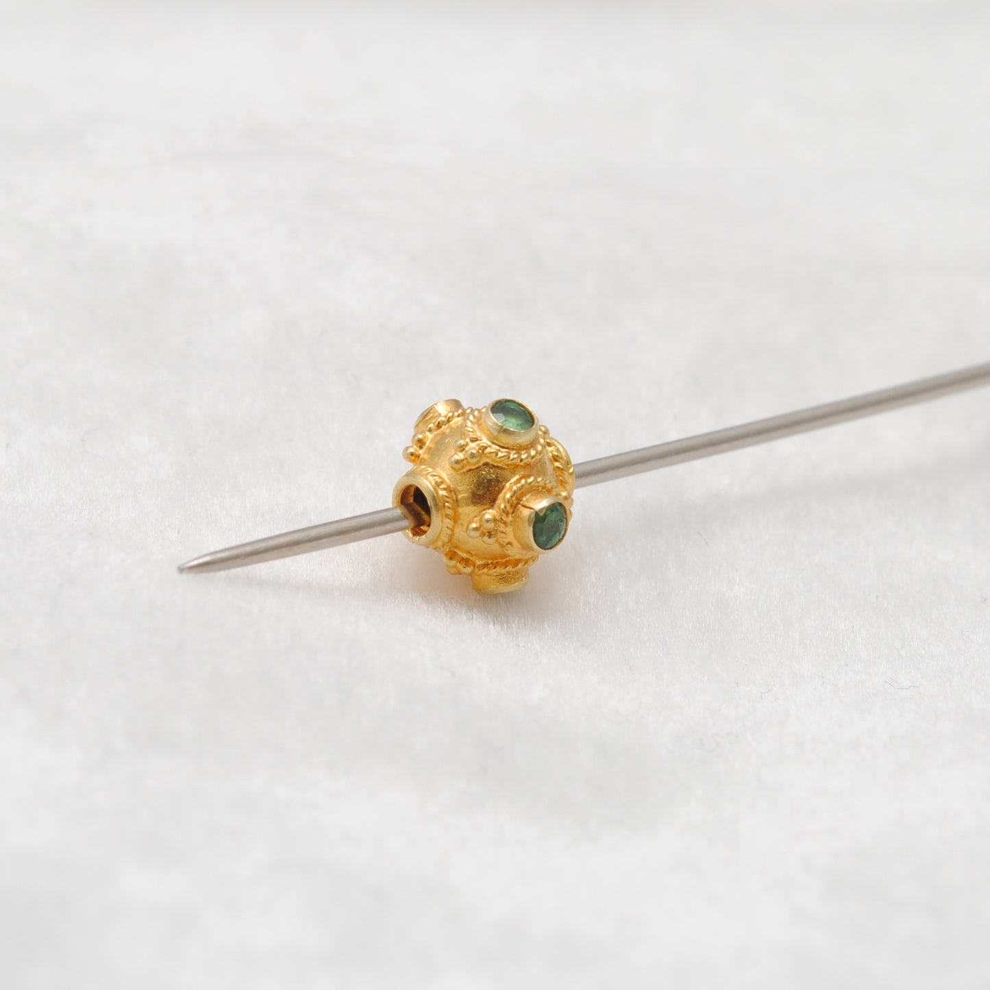 18K Gold Round Spacer Beads with Emerald