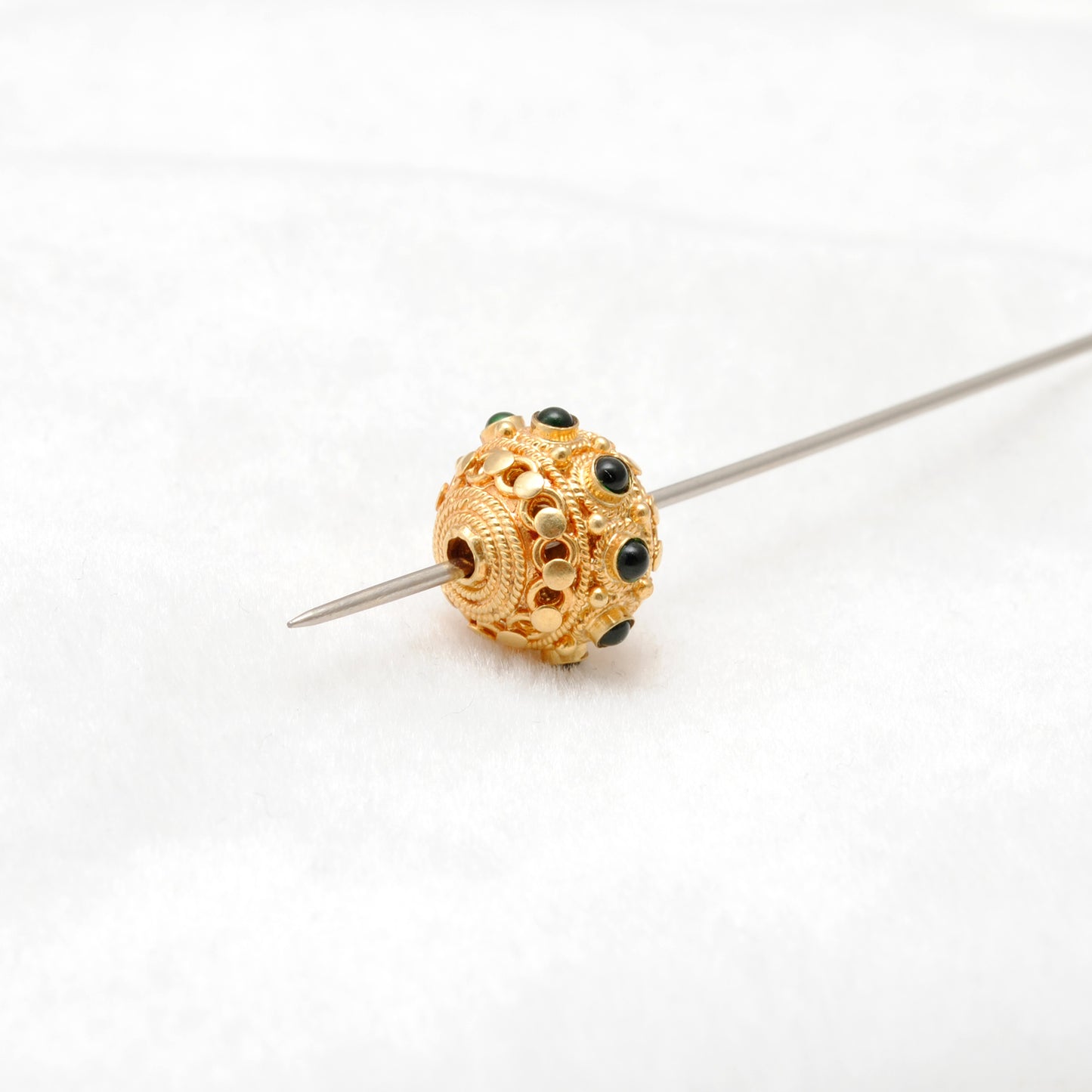 13X11MM 18KT Gold Emerald Round Spacer Beads - Craft Supply