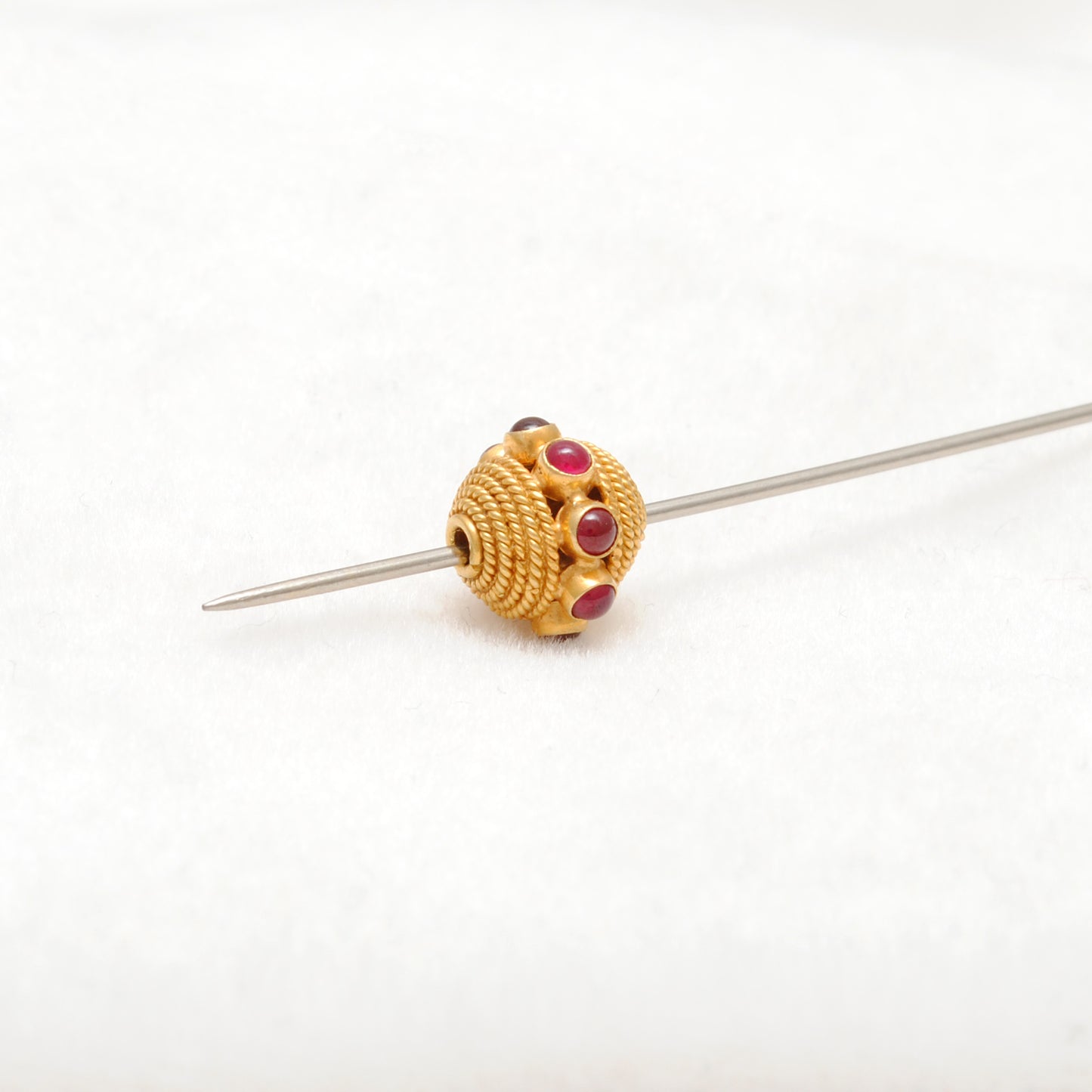 18K Gold Ruby Round Spacer Beads
