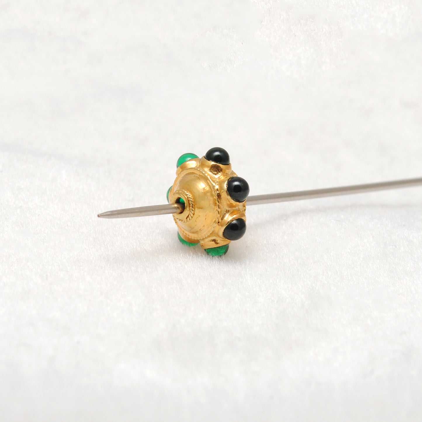 18 Karat Gold Emerald Flower Spacer Beads