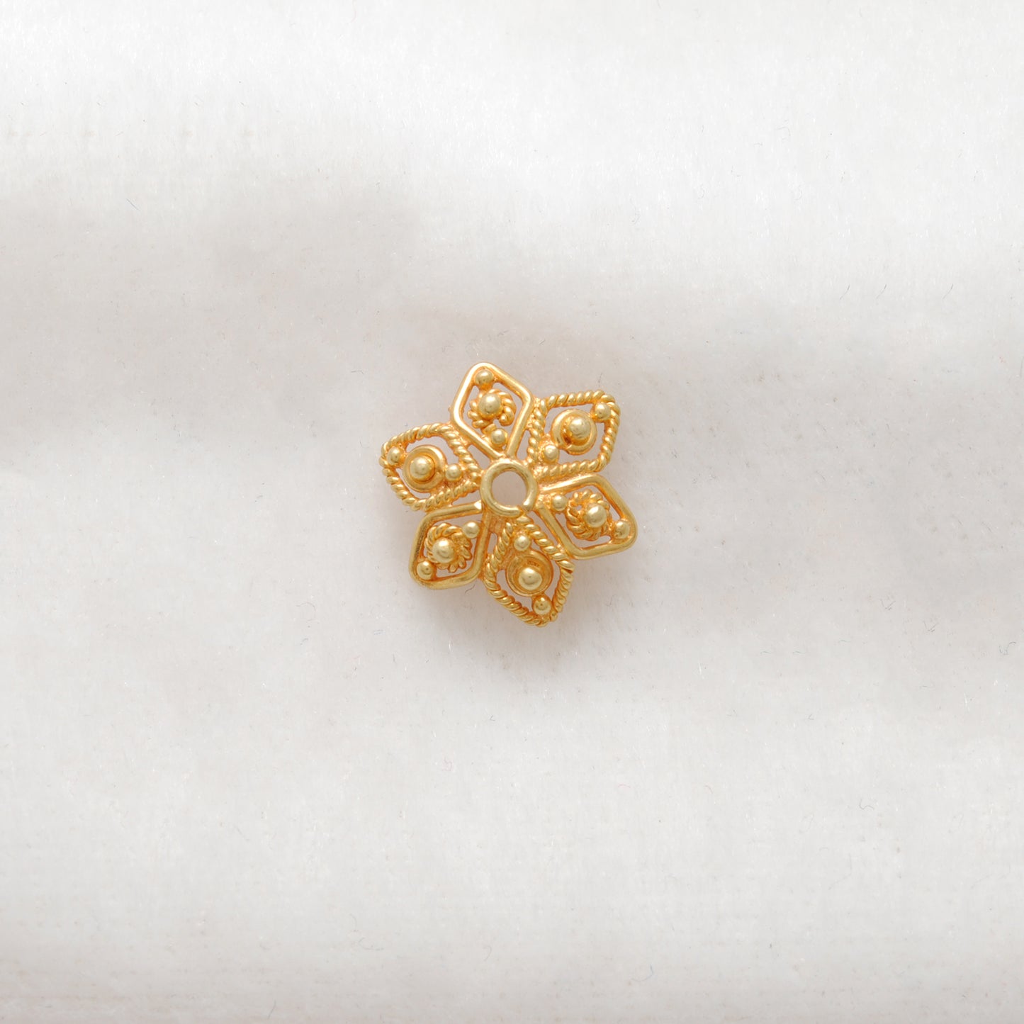 18K Yellow Gold-Plated Filigree Star Bead Cap Jewelry Finding 11mm