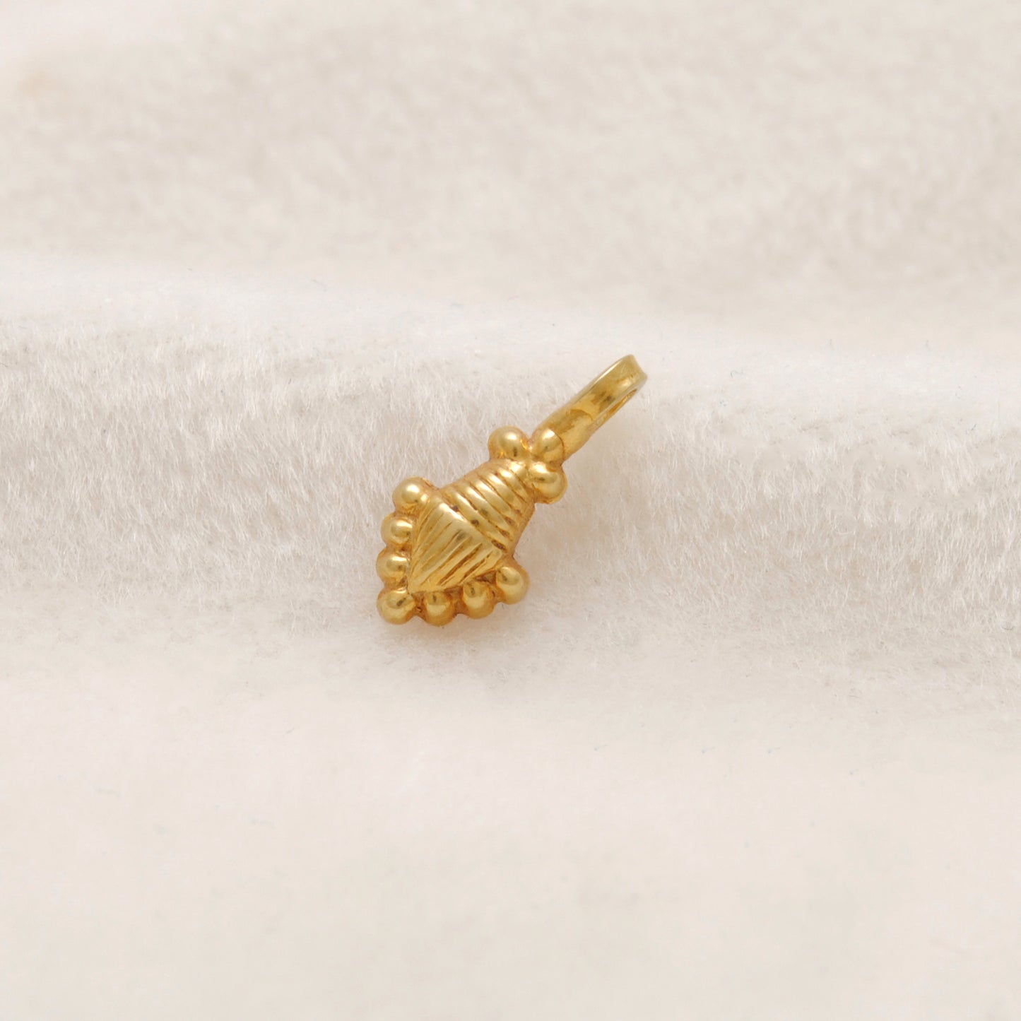 18K Solid Yellow Gold Fancy Charm 11x5mm