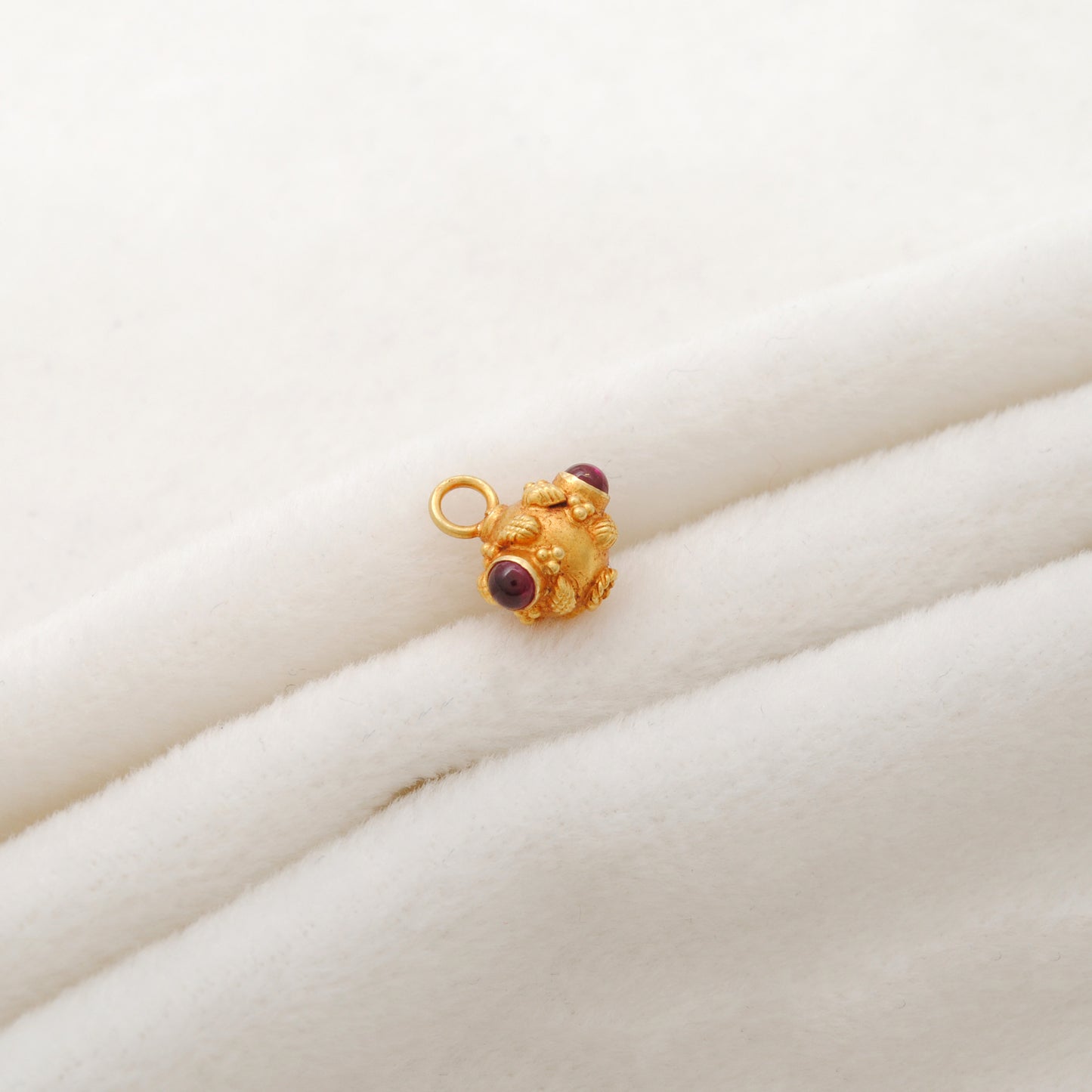 18k Gold Roundel Bead with Hydro Red Stone