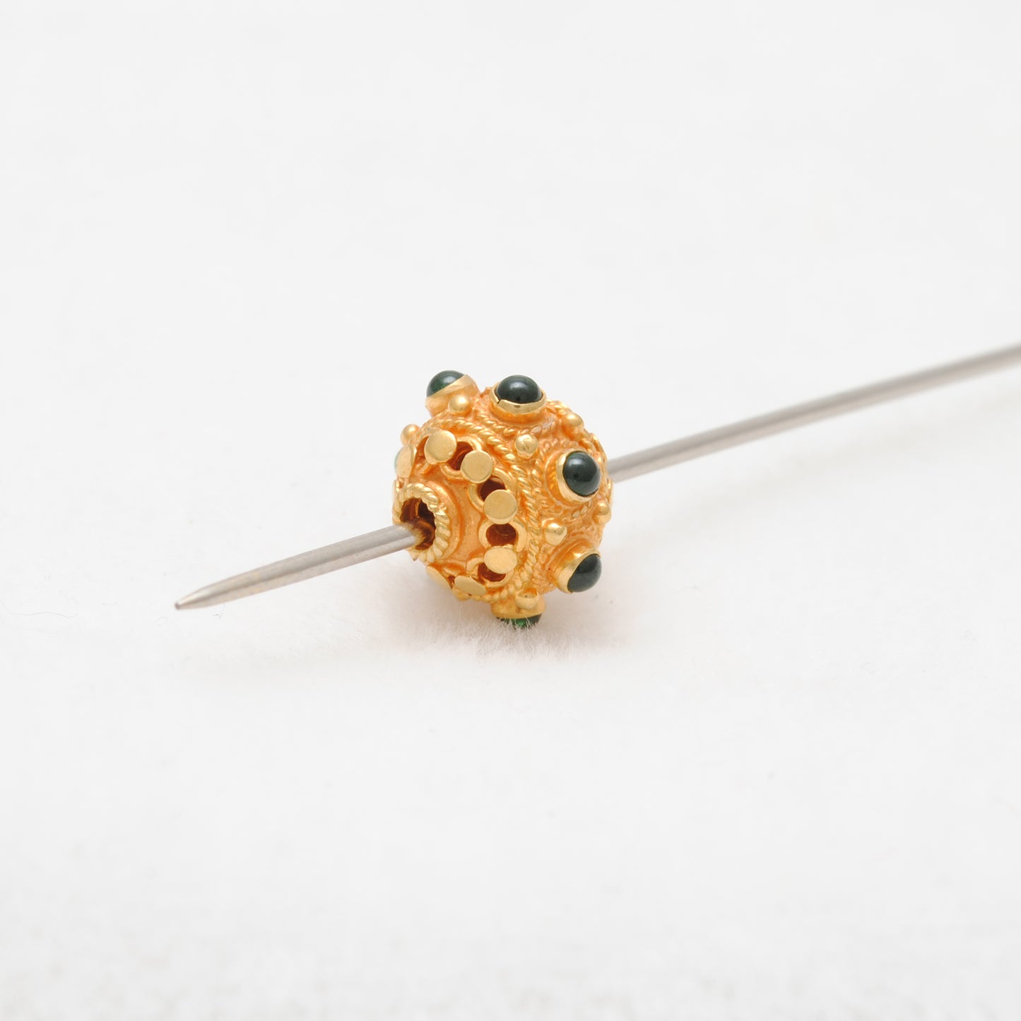 18KTT Gold Round Spacer Beads 10x9mm