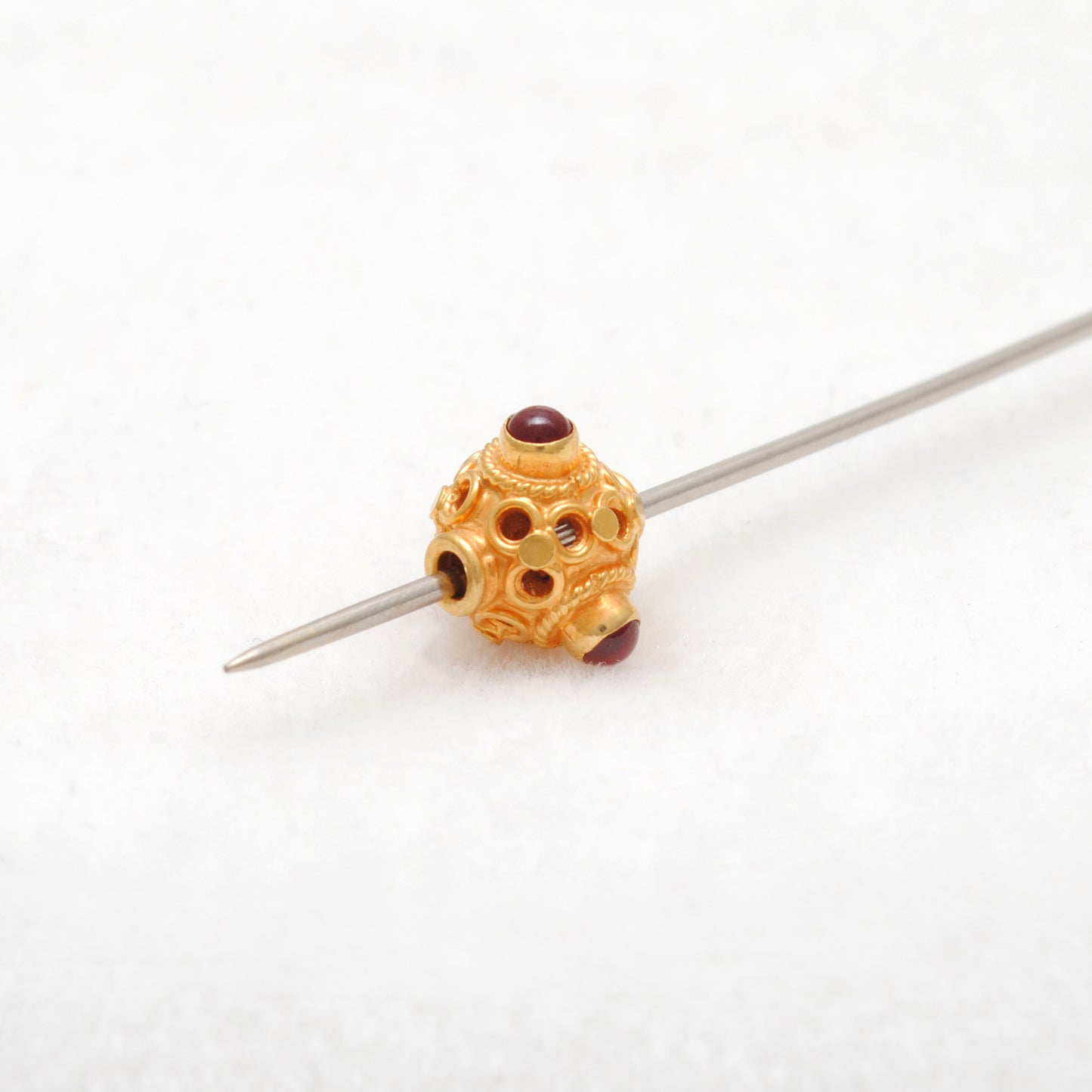 18 Carat Gold Stone Studded fancy Beads 9mm DIY Crafts