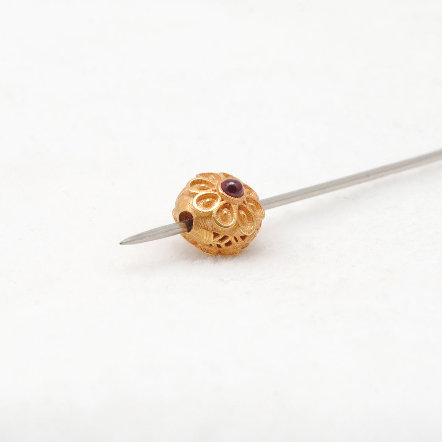 18 Karat Gold Fancy Gemstone Rondelle Spacer Beads 8mm