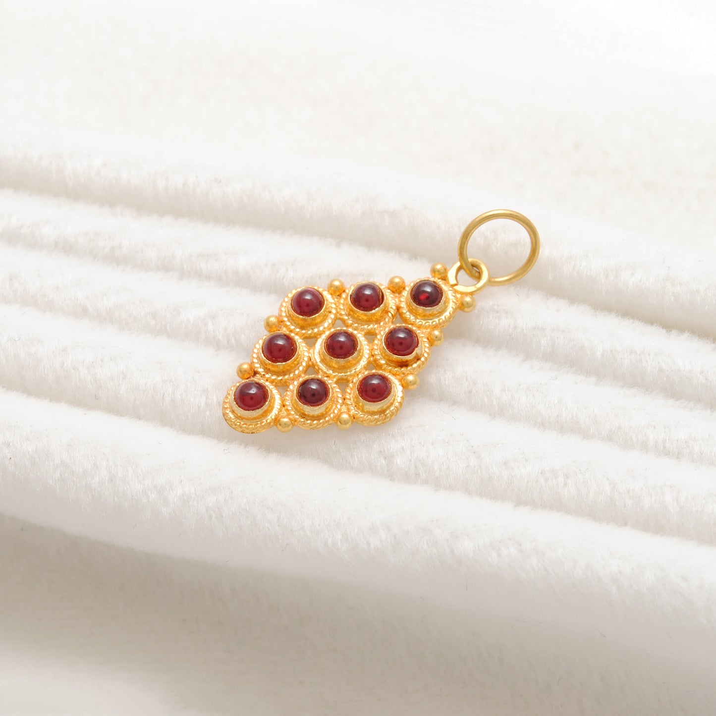 18k Yellow Gold Marquise Style Pendant With Stone Jewelry