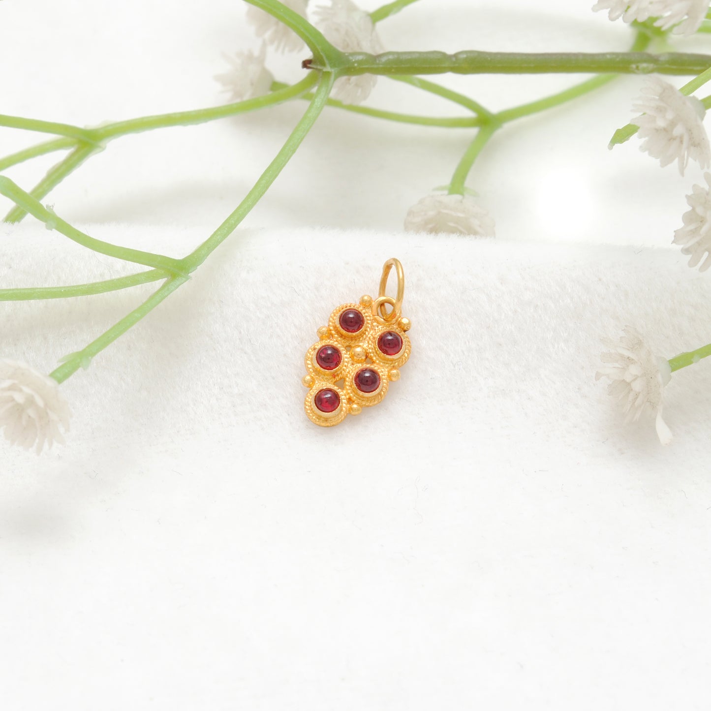 18k Yellow Gold Fancy Stone Studded Charm Pendant 15mm