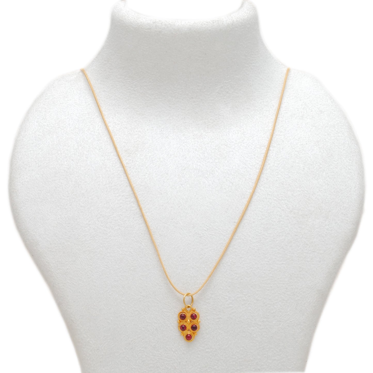 18k Yellow Gold Fancy Stone Studded Charm Pendant 15mm