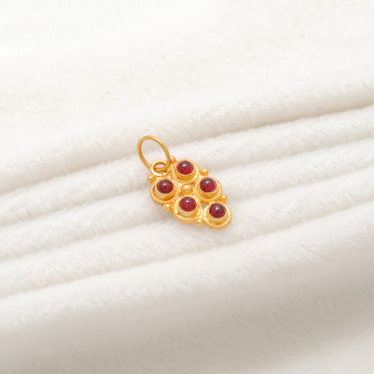 18k Yellow Gold Fancy Stone Studded Charm Pendant 15mm