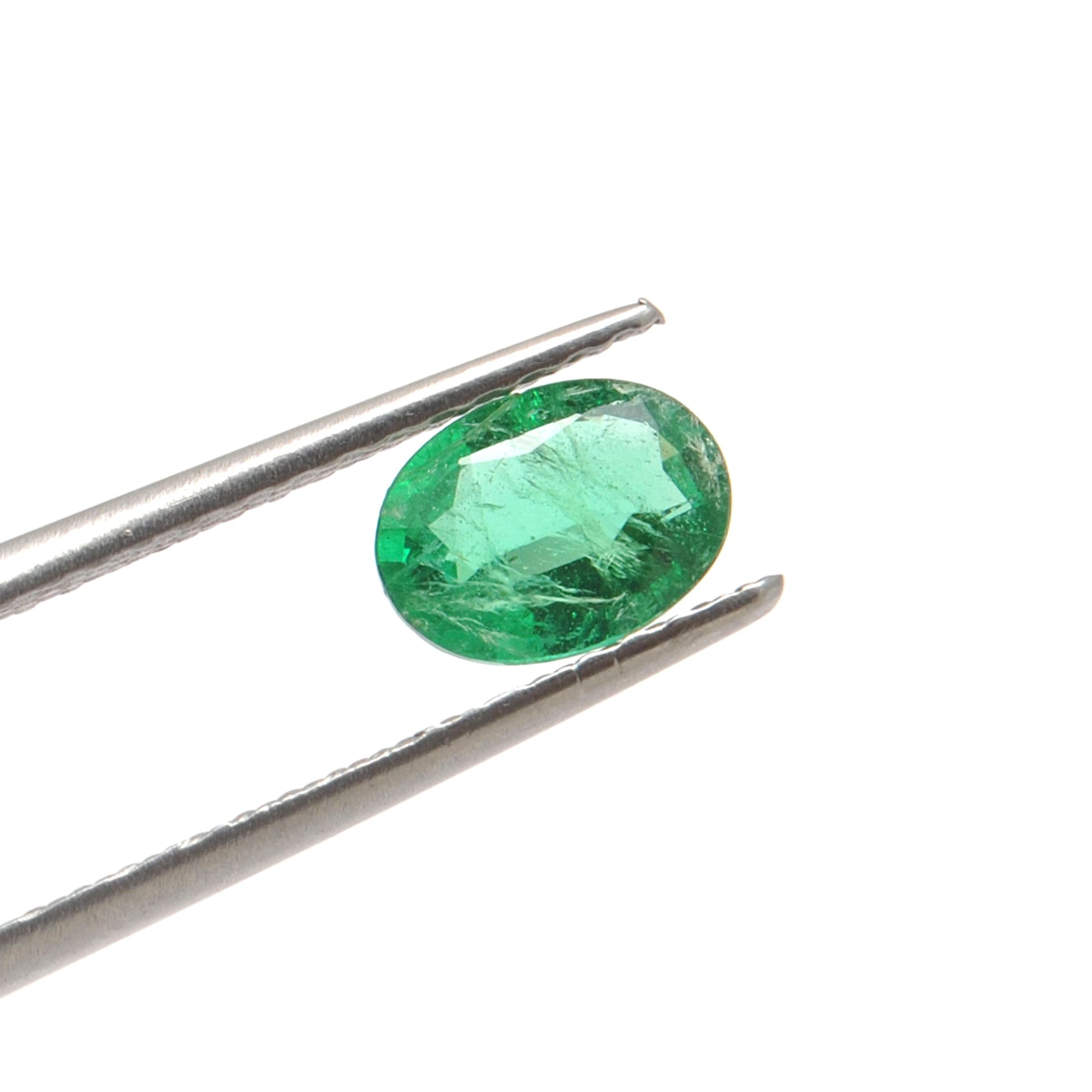 SAR Gems Natural Zambian Emerald 0.90 Carat Oval 8x6mm