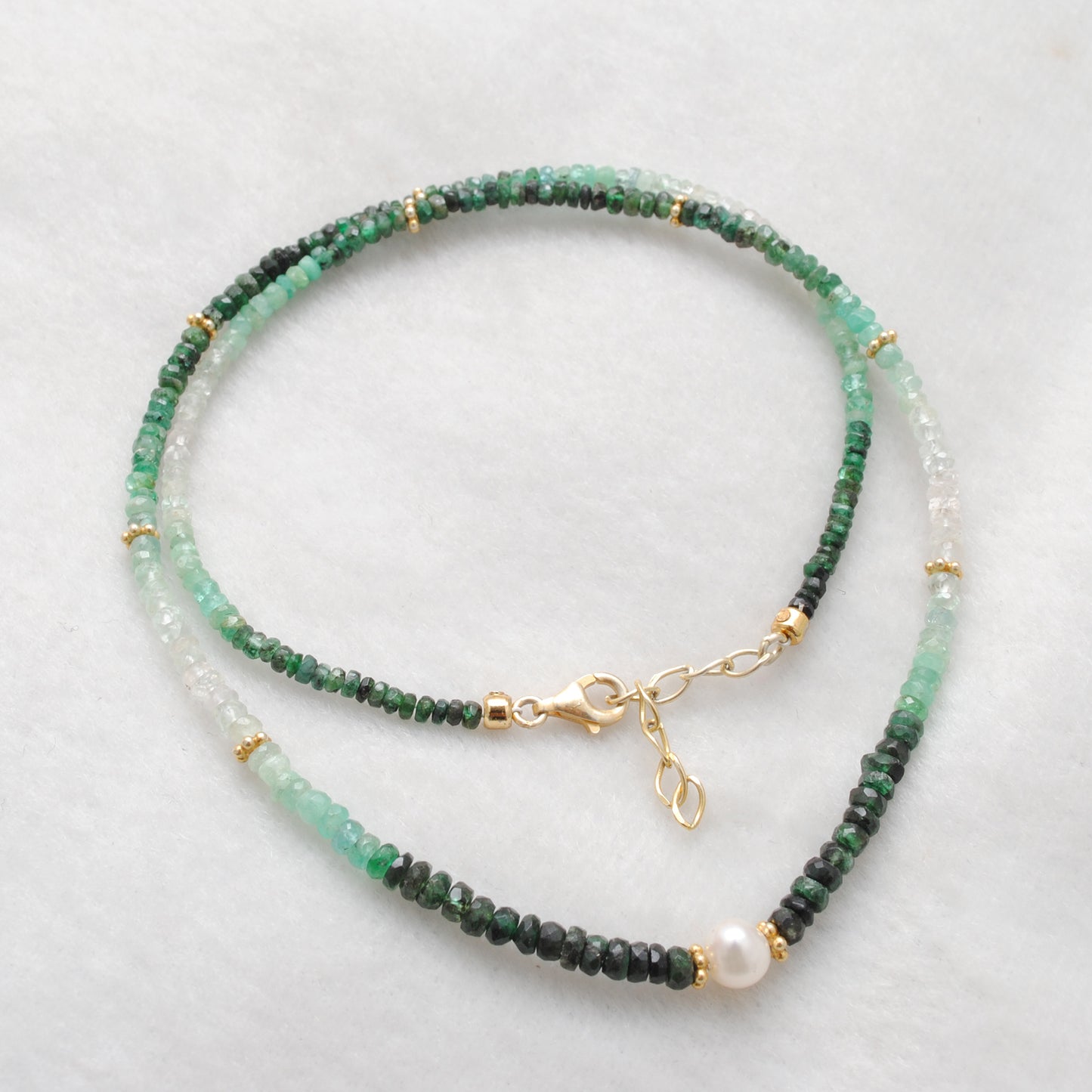 18" Natural Emerald & Pearl Beaded Necklace – 2.5–4mm Emerald with 6mm Pearl