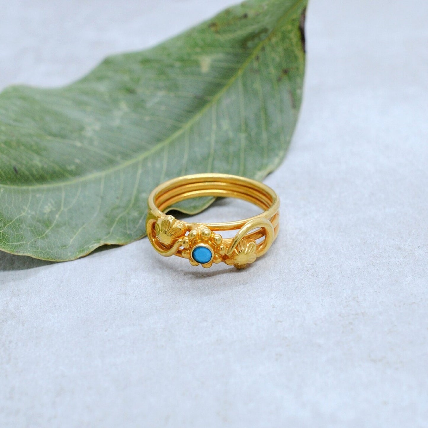 18k Solid Yellow Gold Vintage Statement Ring 6 US