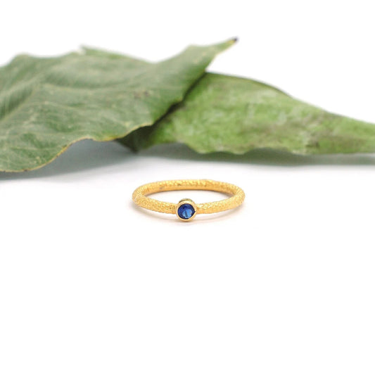 18k Solid Yellow Gold Stone Studded Antique Ring 5 US