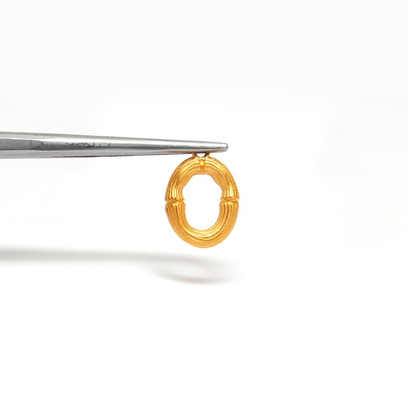 18k Solid Yellow Gold O Initial Letter Charm Pendant