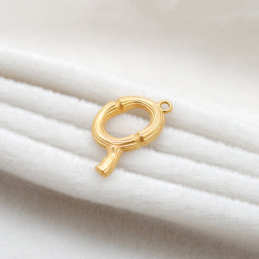 18k Solid Yellow Gold Q Initial Letter Charm Pendant