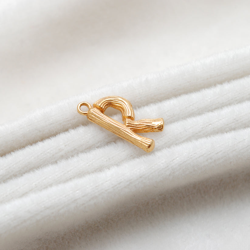 18k Solid Gold Initial R Name Charm