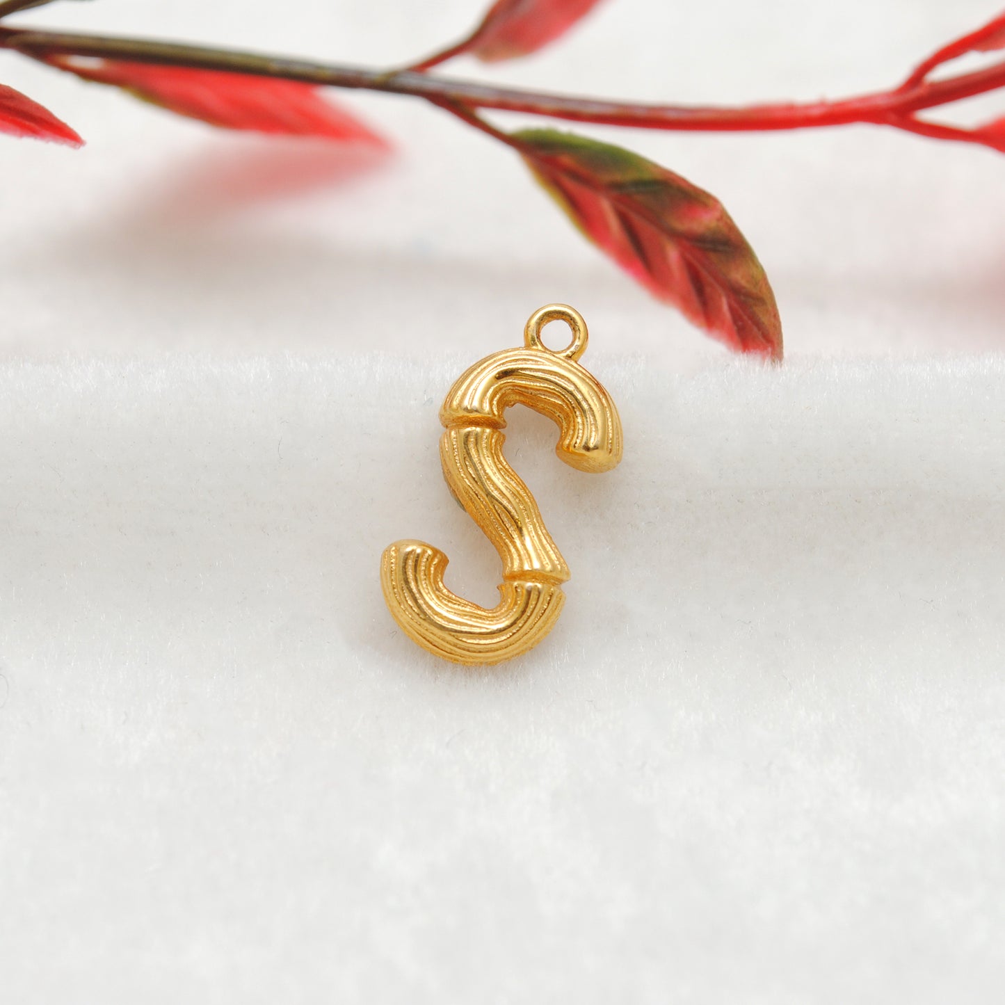 18k Solid Yellow Gold S Initial Letter Pendant