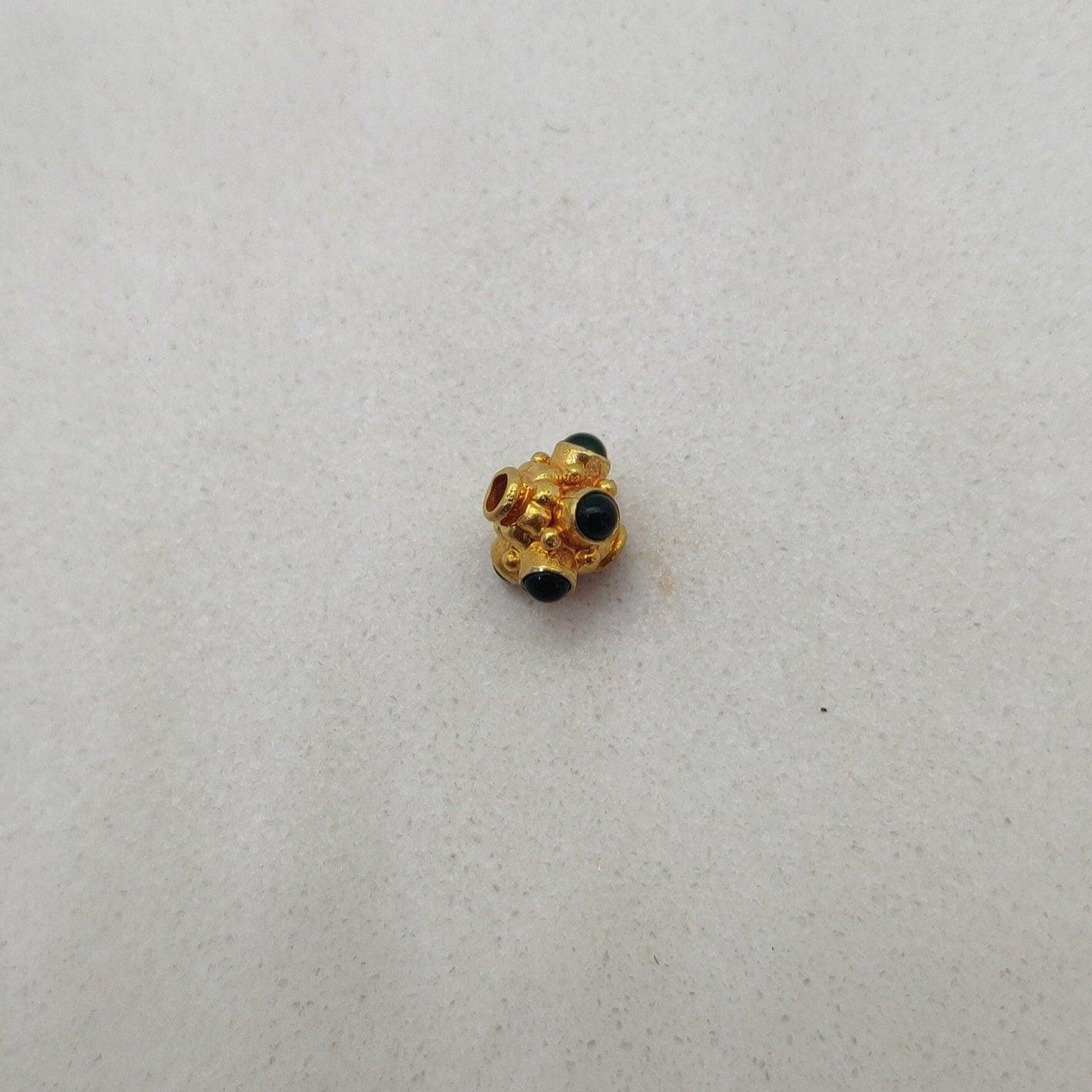 18 Karat Gold Stone Studded Wheel Spacer Beads 7mm