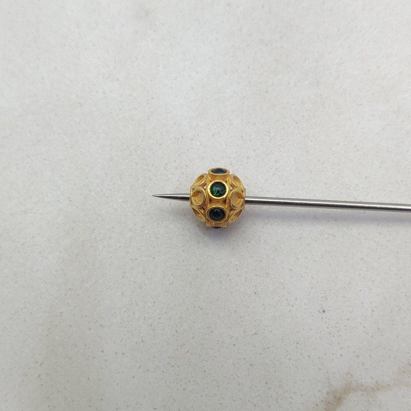 18 Karat Gold Green Stone Studded Rondelle Beads 8mm